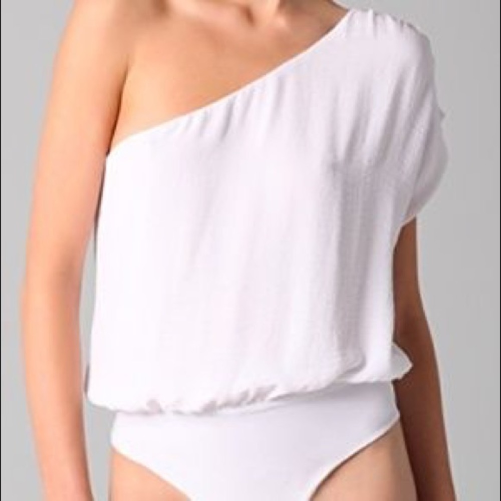 ALICE + OLIVIA one shoulder body suit!